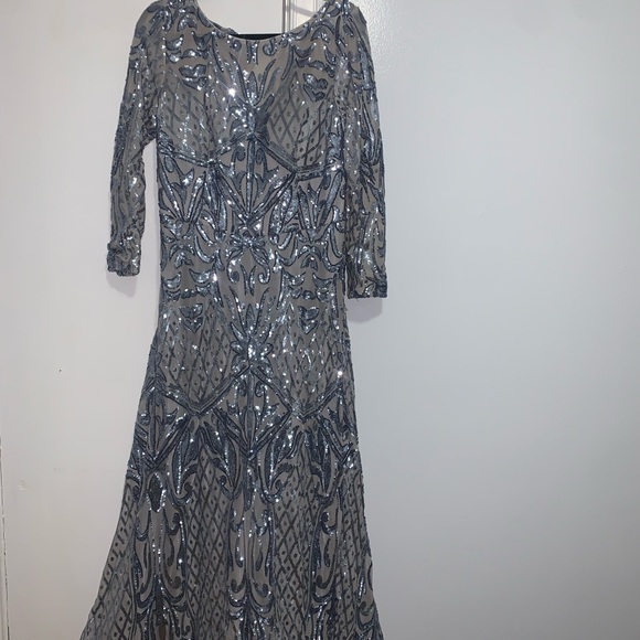 Selling this gorgeous sky blue dress size 18 - Picture 1 of 11